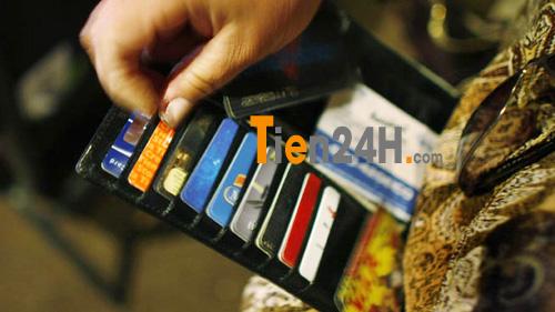 Chiêu lách lãi suất khi rút tiền từ thẻ tín dụng